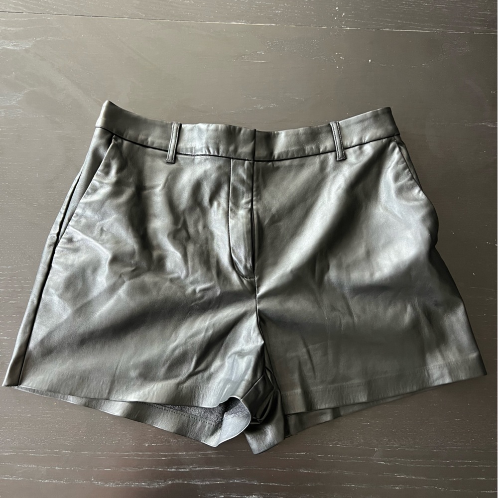 HIGH RISE LEATHER SHORTS